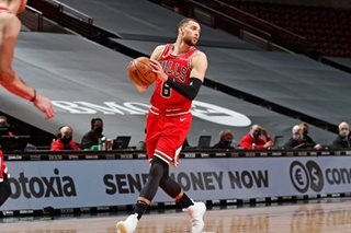 NBA: Nets slump vs. Bulls after Nash sacking