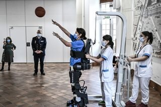 Exoskeleton helps wounded soldiers get back on their feet