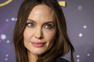 Angelina Jolie steps down as UN refugees envoy