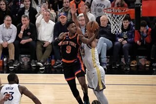 Knicks make it eight in a row with win over Warriors