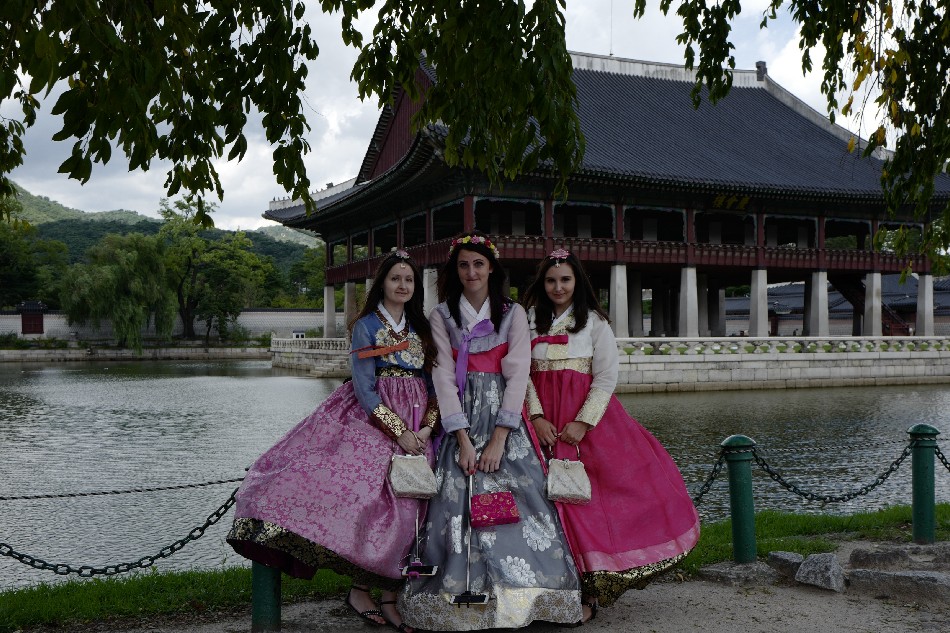 Tourist wearing the traditional 