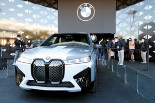 Change your car's color with an app: BMW unveils color-changing car