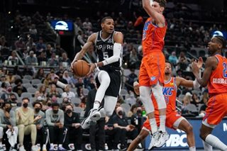 Murray’s triple-double leads Spurs to rout of Thunder