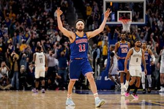 NBA: Warriors fend off Nets for fifth straight win
