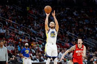NBA: Warriors extend Rockets' home skid