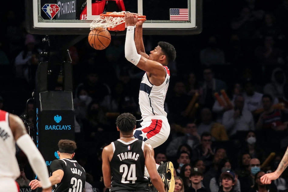 Washington Wizards forward Rui Hachimura (8) dunks against the Brooklyn Nets at Barclays Center. Wendell Cruz, USA TODAY Sports/Reuters