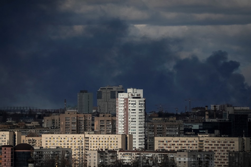 Smoke rises after shelling in Kyiv, Ukraine February 27, 2022. REUTERS/Gleb Garanich
