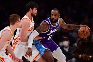 NBA: Lakers hold off Hawks, push winning streak to four