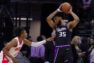 NBA: Sacramento starts slowly, but wears down Rockets