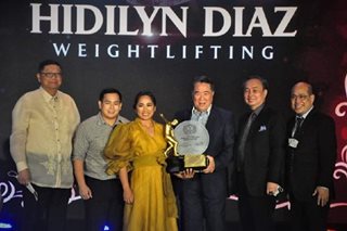 Sports execs pay tribute to Hidilyn Diaz, Olympic heroes