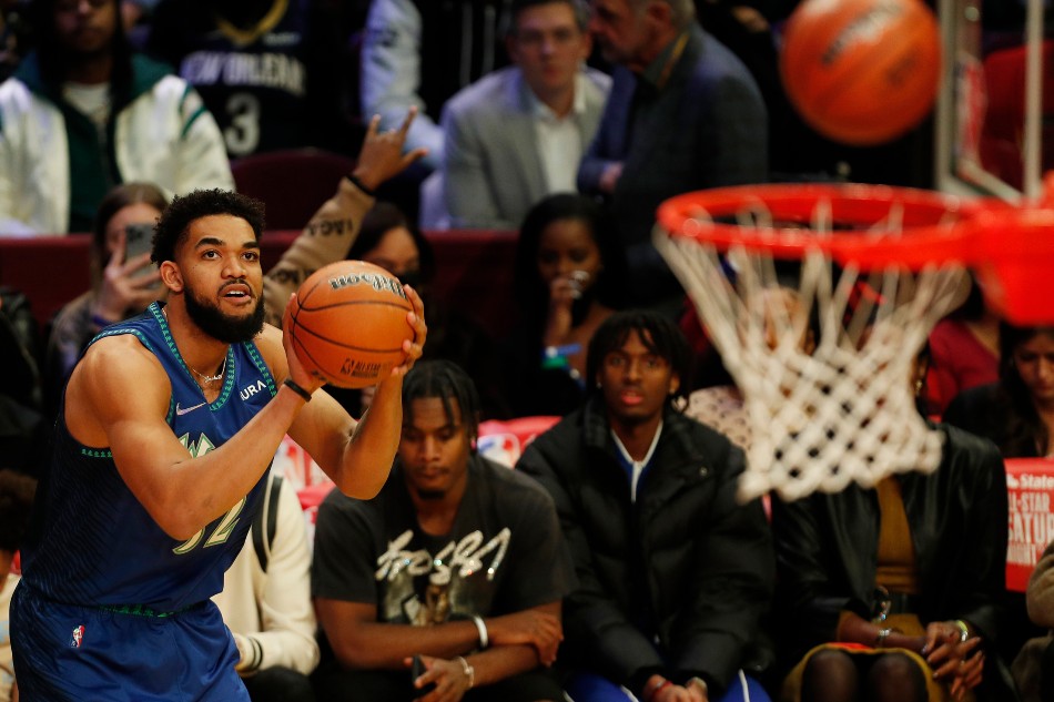 Timberwolves' Karl-Anthony Towns Wins All-Star 3-Point Contest