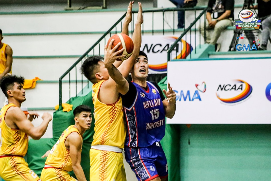 Arellano's Justin Arana finished with a double-double before exiting due to injury. NCAA/GMA photo. 