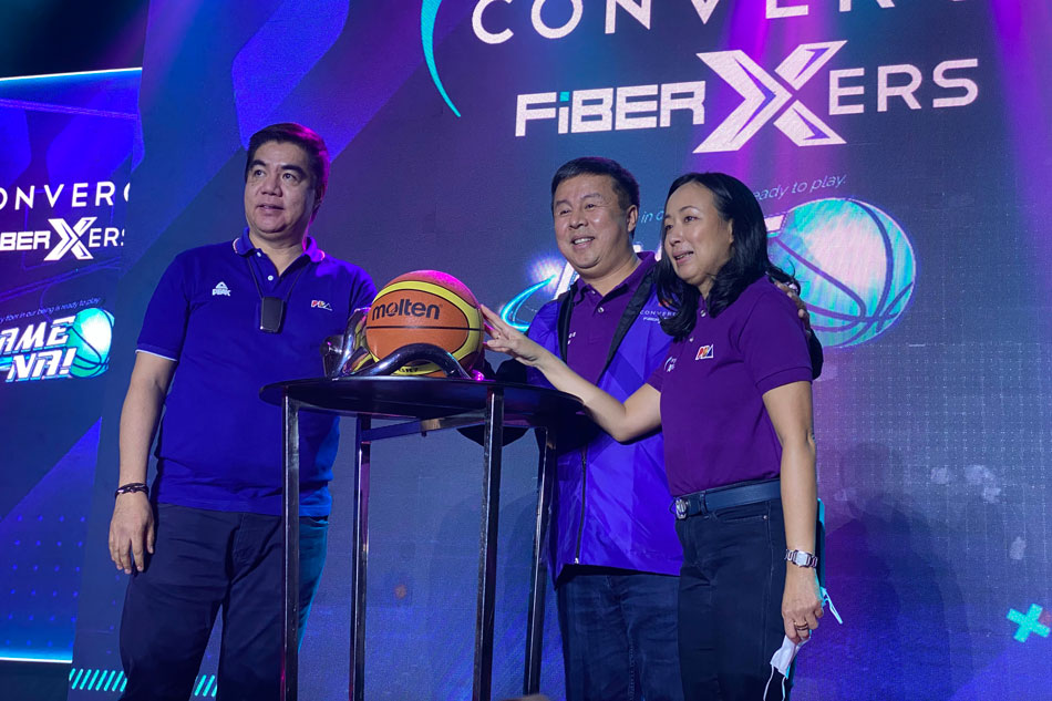 PBA commissioner Willie Marcial and Converge team owners Dennis Anthony Uy and Grace Uy. Camille B. Naredo, ABS-CBN News