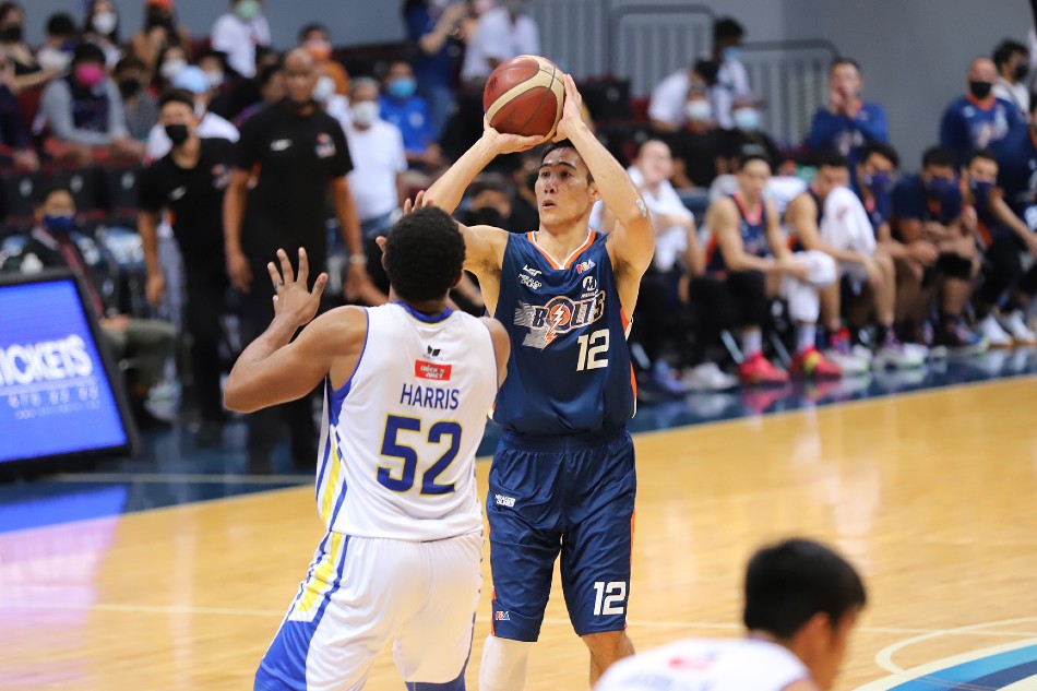 Meralco's Mac Belo puts up a shot against Magnolia in the semifinals of the 2021 PBA Governors' Cup. File photo. PBA Images.