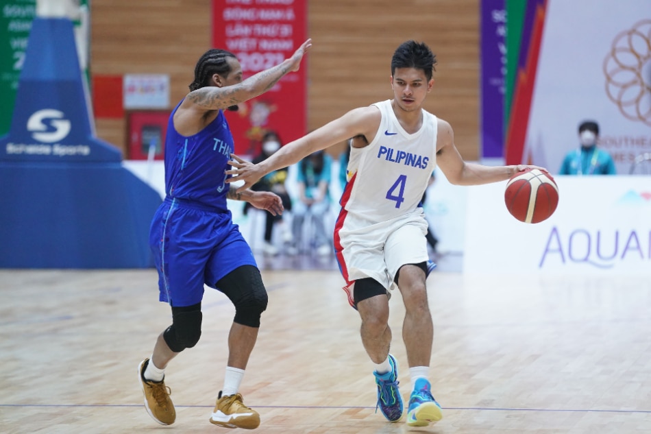 Kiefer Ravena of the Philippines in action against Thailand in the 31st SEA Games. PSC/POC Pool Photo.