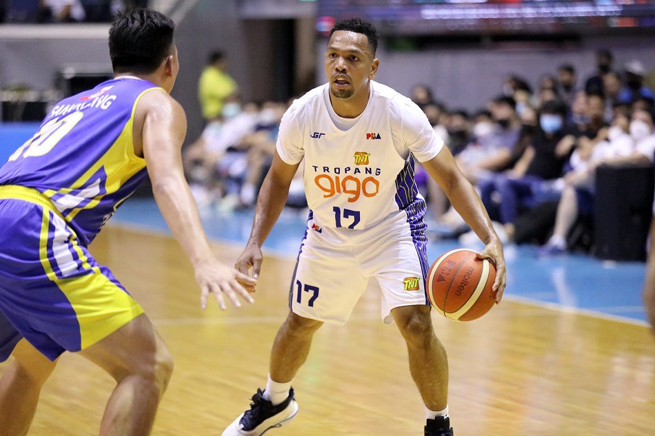 Jayson Castro shone down the stretch for TNT against Magnolia. PBA Images.