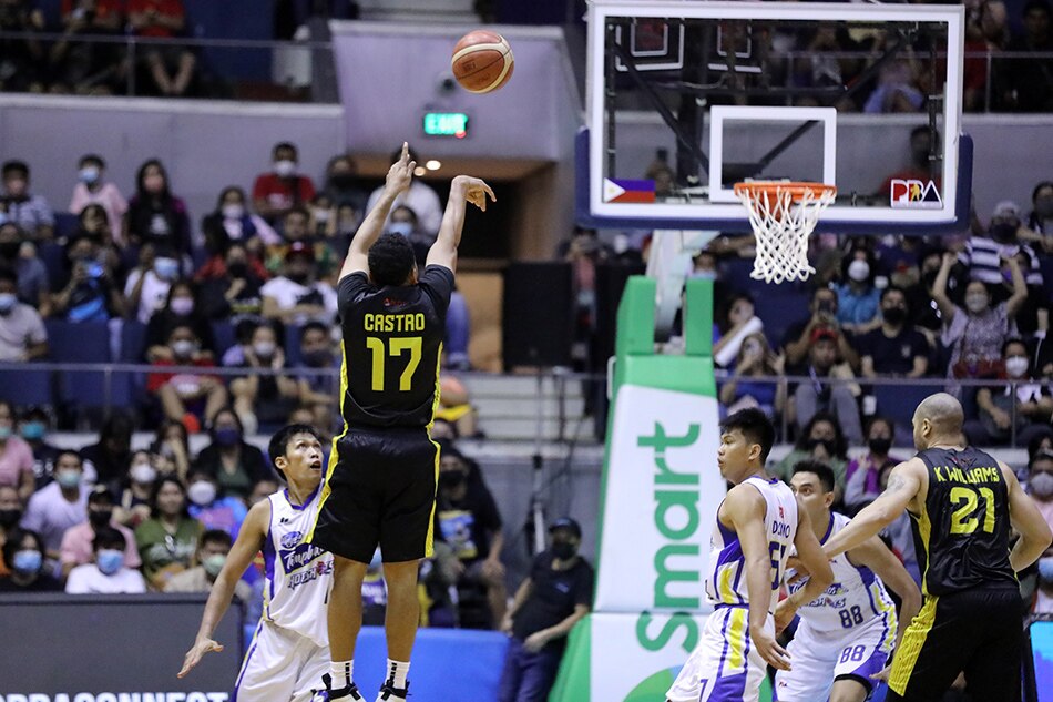 TNT's Jayson Castro takes the game-winning three-pointer against the Magnolia Hotshots in Game 3 of their 2022 PBA Philippine Cup semifinals series. PBA Images.