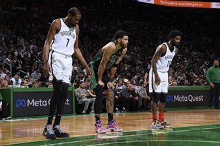 Durant tells Nets choose him or execs, report says