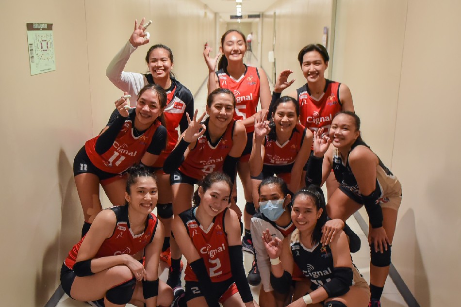 The Cignal HD Spikers celebrate after beating PLDT in the bronze medal match. PVL Media.