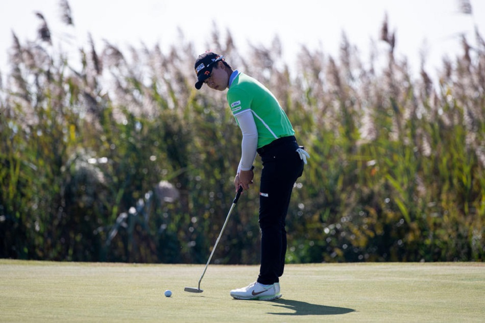 Yuka Saso putts on the second green during the final round of the ShopRite LPGA Classic on October 3, 2021. CJ Gunther EPA-EFE/file