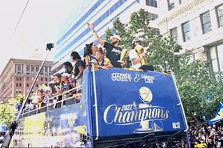 Warriors hold victory parade in San Francisco