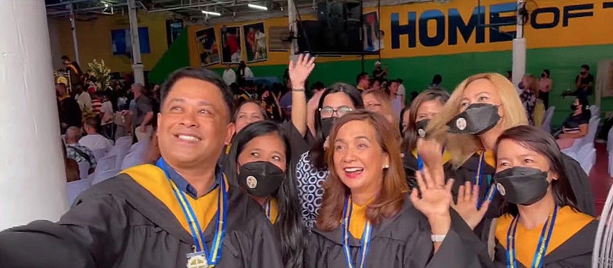 Groupie ng Frich Revo