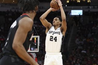 Spurs send reeling Rockets to 9th straight home loss