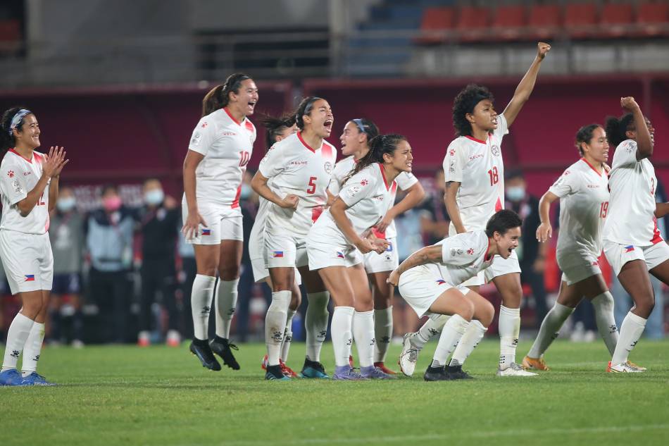Pinay Footballers Celebrate Heritage Amid Questions Abs Cbn News 