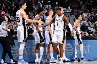 NBA: Walker's late 3-pointer carries Spurs past Thunder