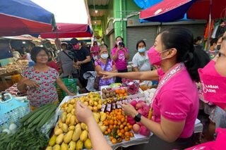 Robredo's campaign taken to markets, homes