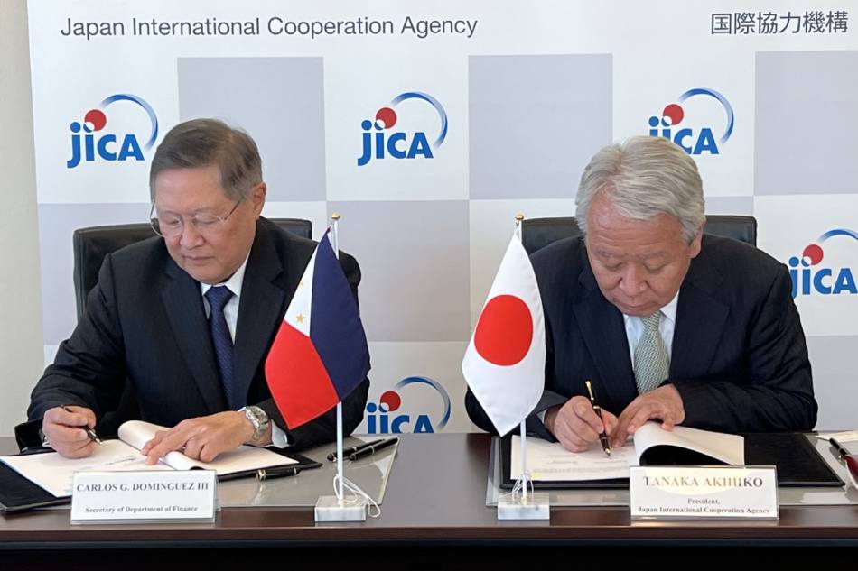 Finance Secretary Carlos Dominguez III and Mr. Akihiko Tanaka, the President of the Japan International Cooperation Agency (JICA), sign the agreement for a 30-billion yen loan under the second phase of the COVID-19 Crisis Response Emergency Support Loan (CCRESL 2) facility. Handout