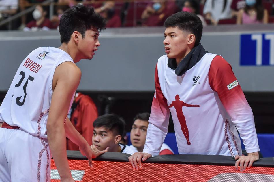 UP's CJ Cansino (right) talks to Ricci Rivero during their UAAP Season 84 Final 4 game against La Salle. UAAP Media