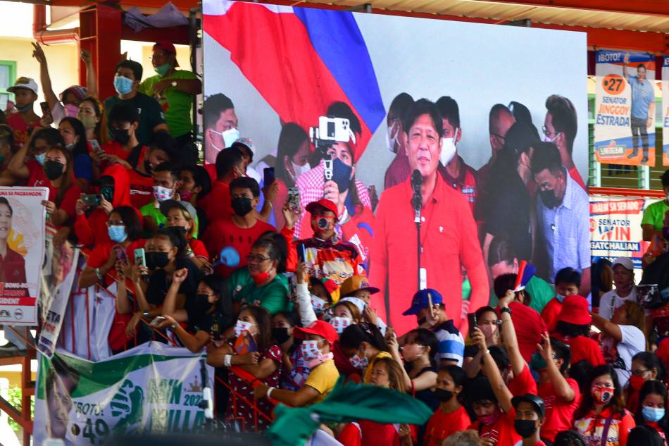 Bulacan residents attend a UniTeam campaign sortie in Guiginto, Bulacan on March 8, 2022. Mark Demayo, ABS-CBN News