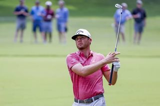 Burns beats Scheffler in playoff to win at Colonial