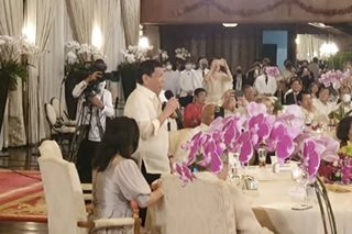 Duterte sings 'Ikaw' after 'final' Cabinet meeting