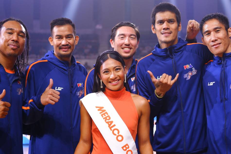 SEA Games champion Kim Mangrobang with the Meralco Bolts during the opening ceremonies of the PBA's 47th season. Photo courtesy of the Meralco Bolts.