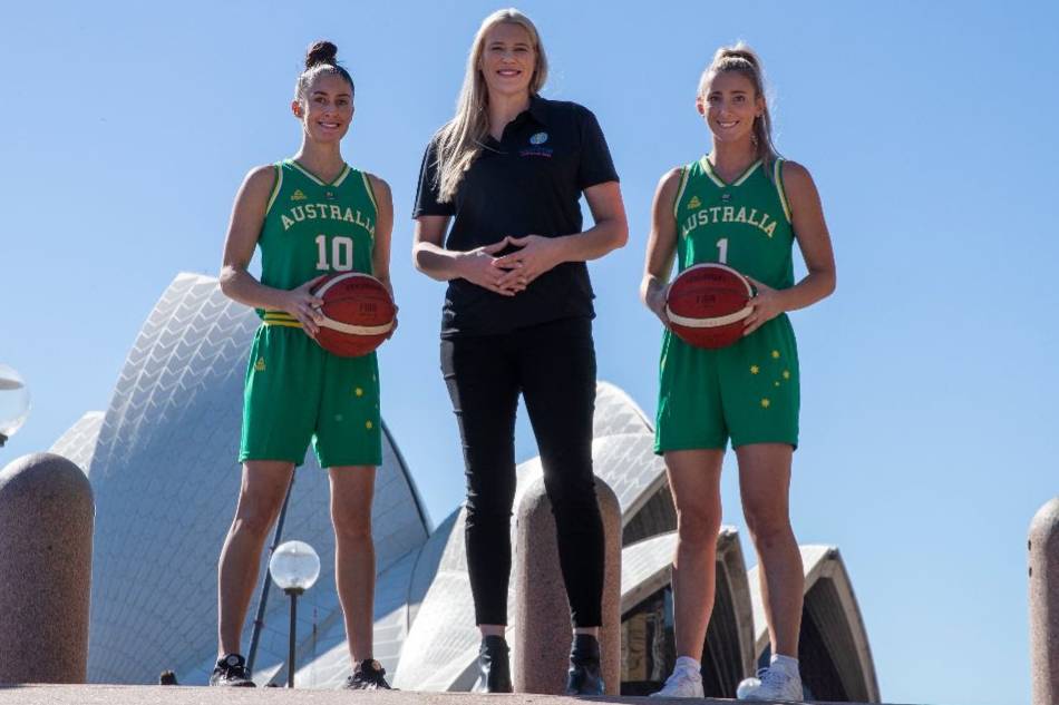 Former WNBA MVP Lauren Jackson (center) has been called up to Australia's national team for the FIBA Women's World Cup. File photo. FIBA.basketball 