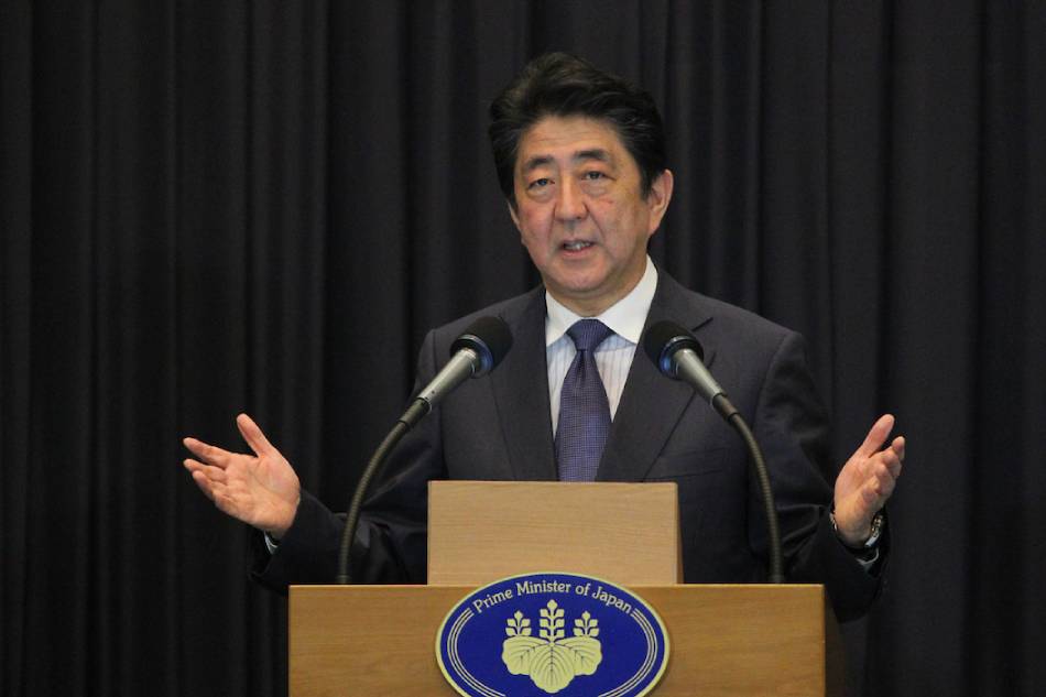 Japanese Prime Minister Shinzo Abe speaks to the members of the press during a press conference held at the Diamond Hotel in Manila, on Nov. 14, 2017. George Calvelo, ABS CBN News/File