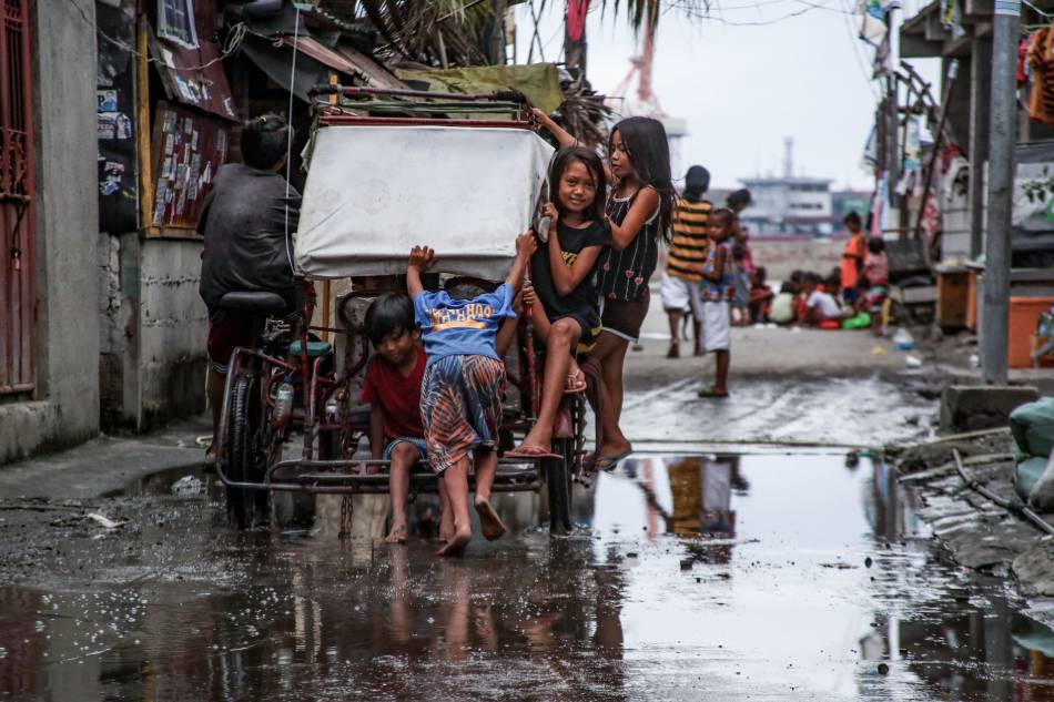 46 pct of Pinoys optimistic economy will improve: SWS | ABS-CBN News