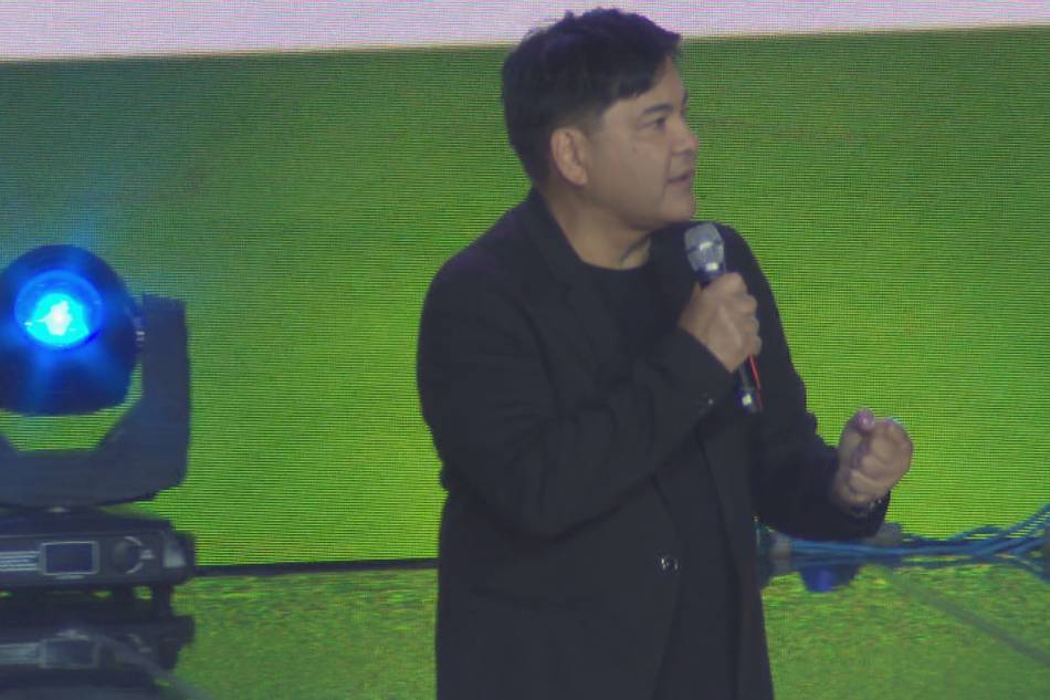 Martin Nievera talks about his experience as a parent for a child with special needs during the Be You: The World Will Adjust' Concert held at the Mall of Asia Arena on July 22. File photo