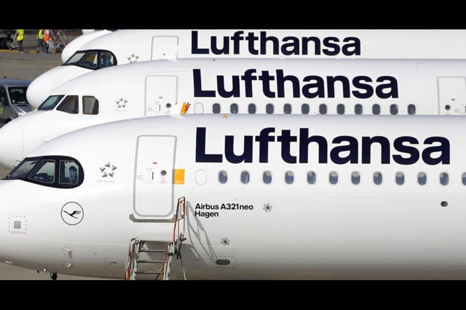 Airplanes of Lufthansa on a tarmac during a warn strike of the ground staff of German airline Lufthansa at the international airport in Frankfurt am Main, Germany, 27 July 2022. EPA-EFE/RONALD WITTEK