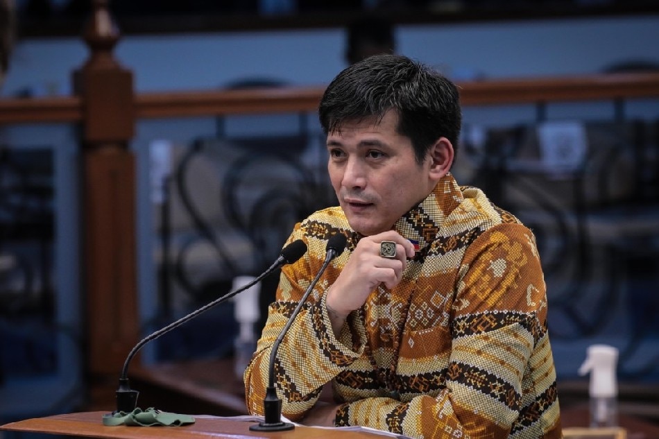 Sen. Robinhood Padilla, in a privilege speech Tuesday, August 9, 2022, appeals to the government to give attention to the descendants of the last Sultan of Sulu who recently won in the French arbitration court against Malaysia over Sabah claims. Senate PRIB