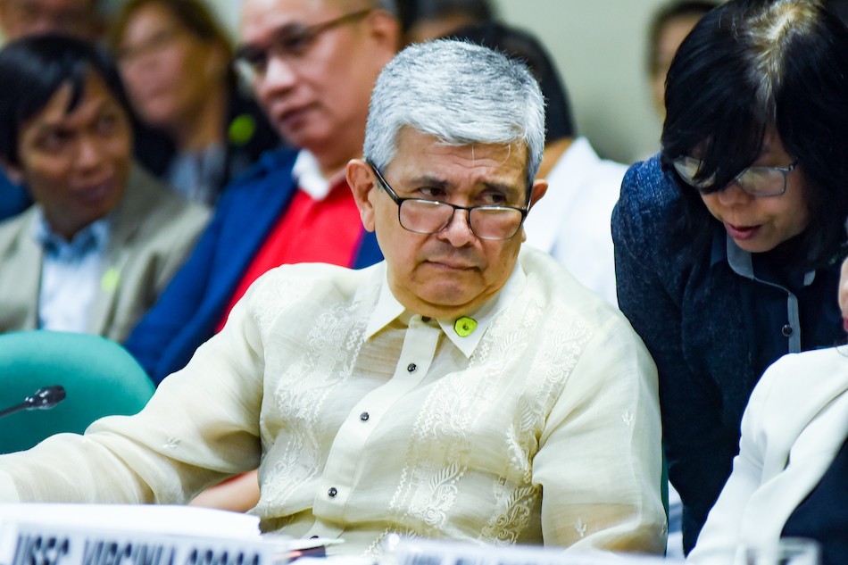 Ex-SRA chief pinasasampahan ng kasong kriminal ng Ombudsman
