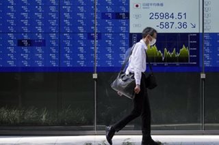 Markets sink as US jobs data fan rate hike bets