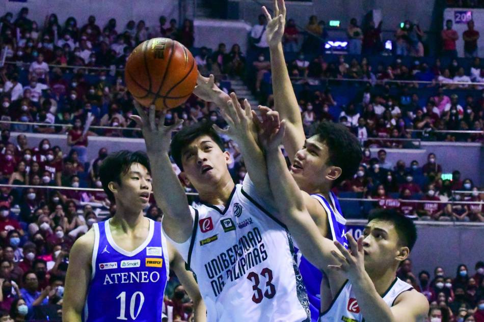  The Ateneo De Manila University (ADMU) Blue Eagles and University of the Philippines (UP) Fighting Maroons battle during the second round of the UAAP season 85 men's basketball in Quezon City on November 26, 2022. Mark Demayo, ABS-CBN News