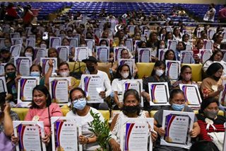 Over 500 families from Metro Manila graduate from 4Ps