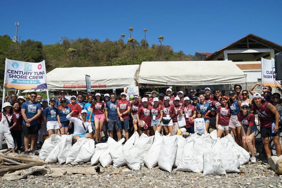 About 212 volunteers made history for the Century Tuna 'Saving Our Seas' project launch collecting a total of 805.4 kilograms of plastic waste along the shores and reefs of Anilao in Mabini, Batangas. The Century Tuna Saving Our Seas is now recognized as one of the biggest clean-ups in the history of Mabini. Photo source: Century Tuna