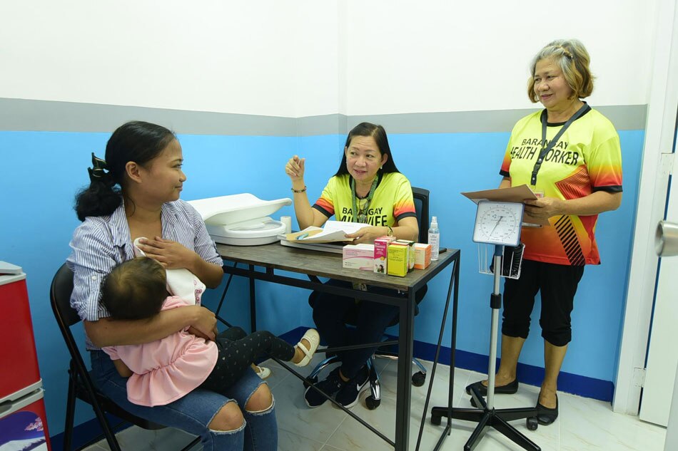 Through the newly renovated health center, residents of Brgy. District 1 health center enjoy free medical checkups. Photo source: SM Foundation