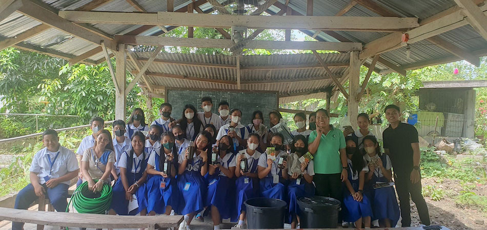  During the distribution of planting materials at Tulunan National High School for the implementation of Farm4Bayanihan.