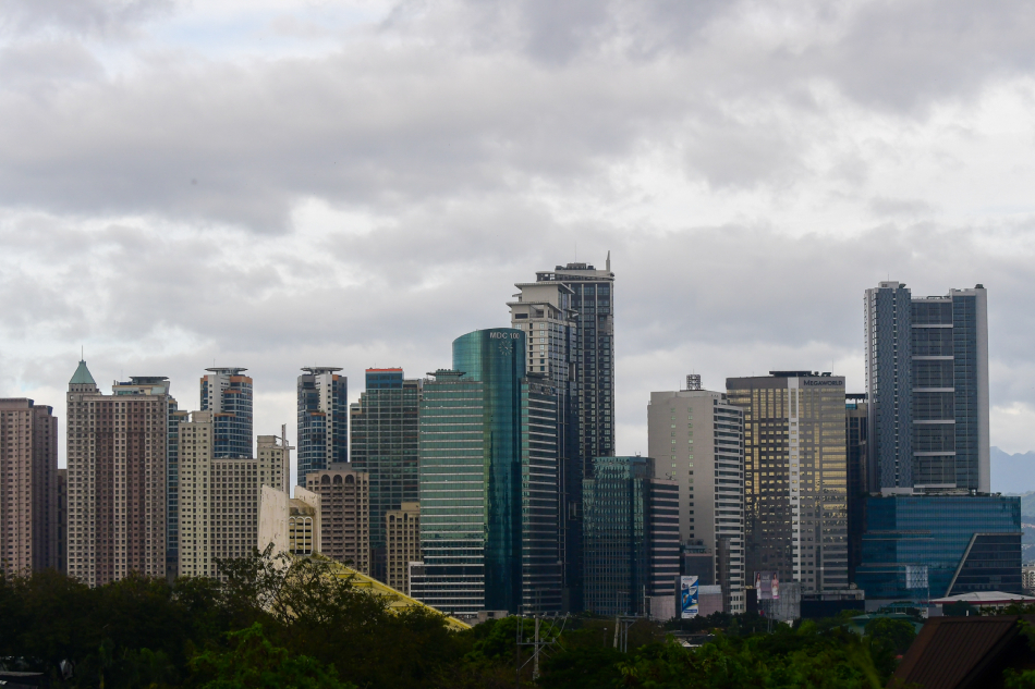 Skyline and buildings in Quezon City on January 11, 2023. Mark Demayo, ABS-CBN News